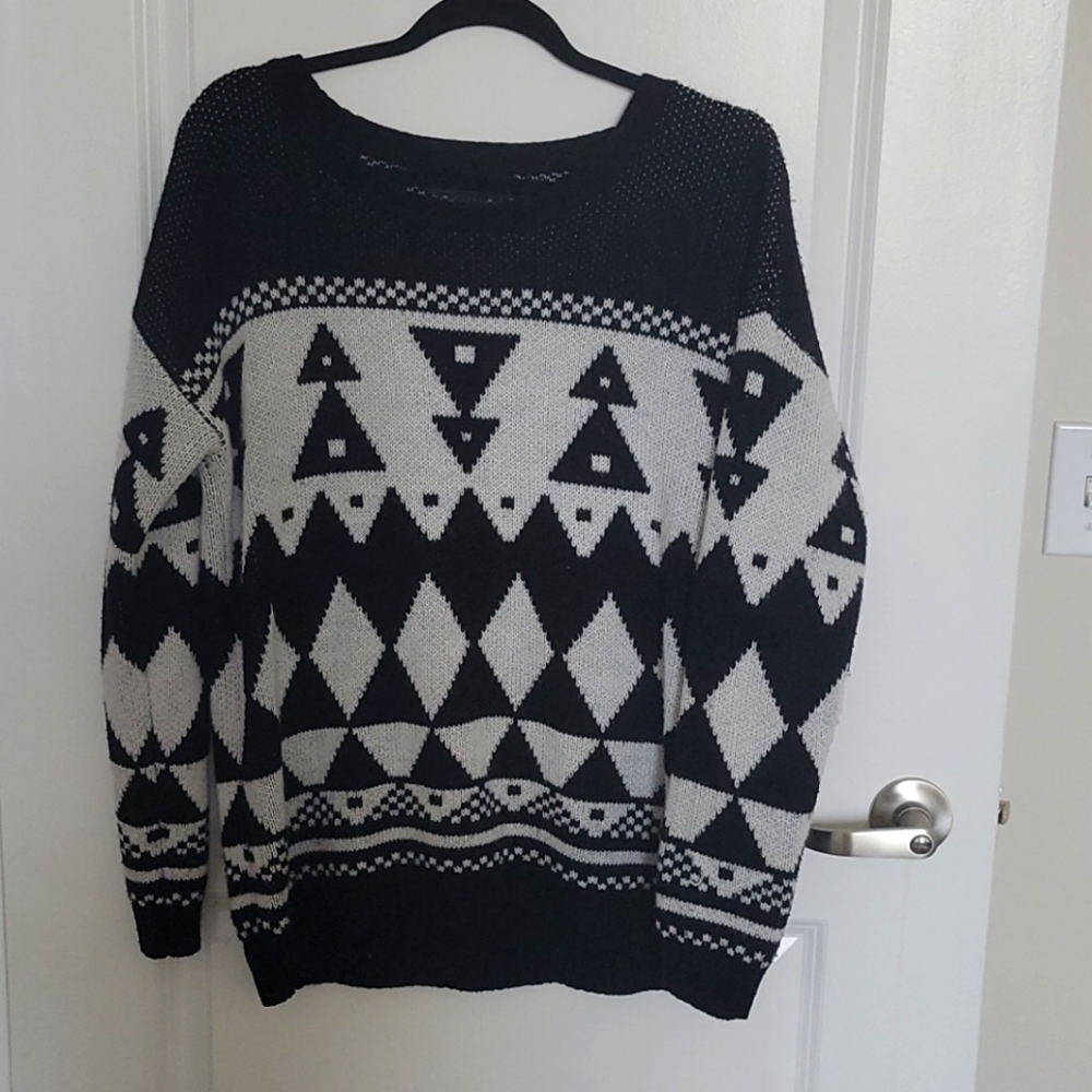 Comfy Black and White Sweater
